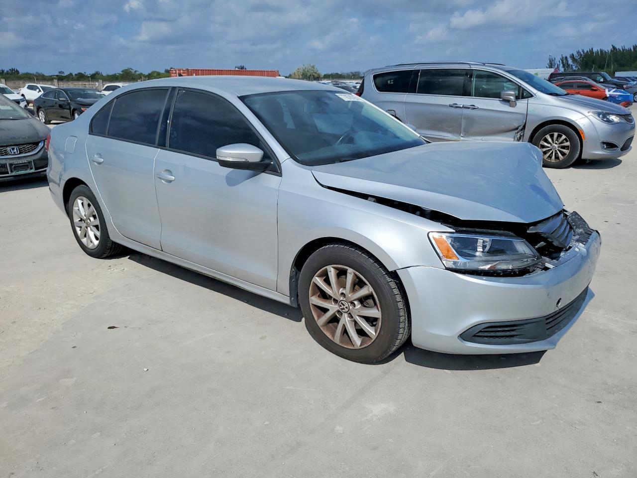 2012 VOLKSWAGEN JETTA