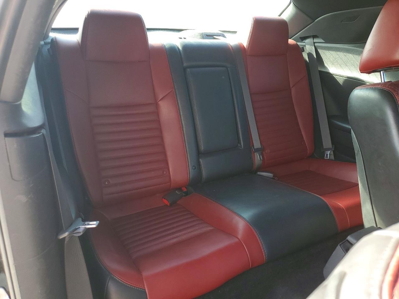 2014 DODGE Challenger