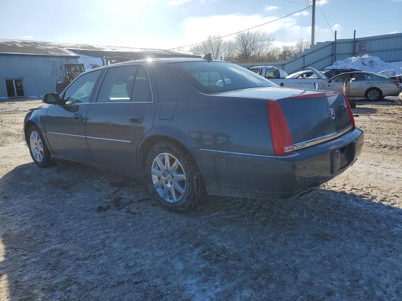 2011 CADILLAC DTS
