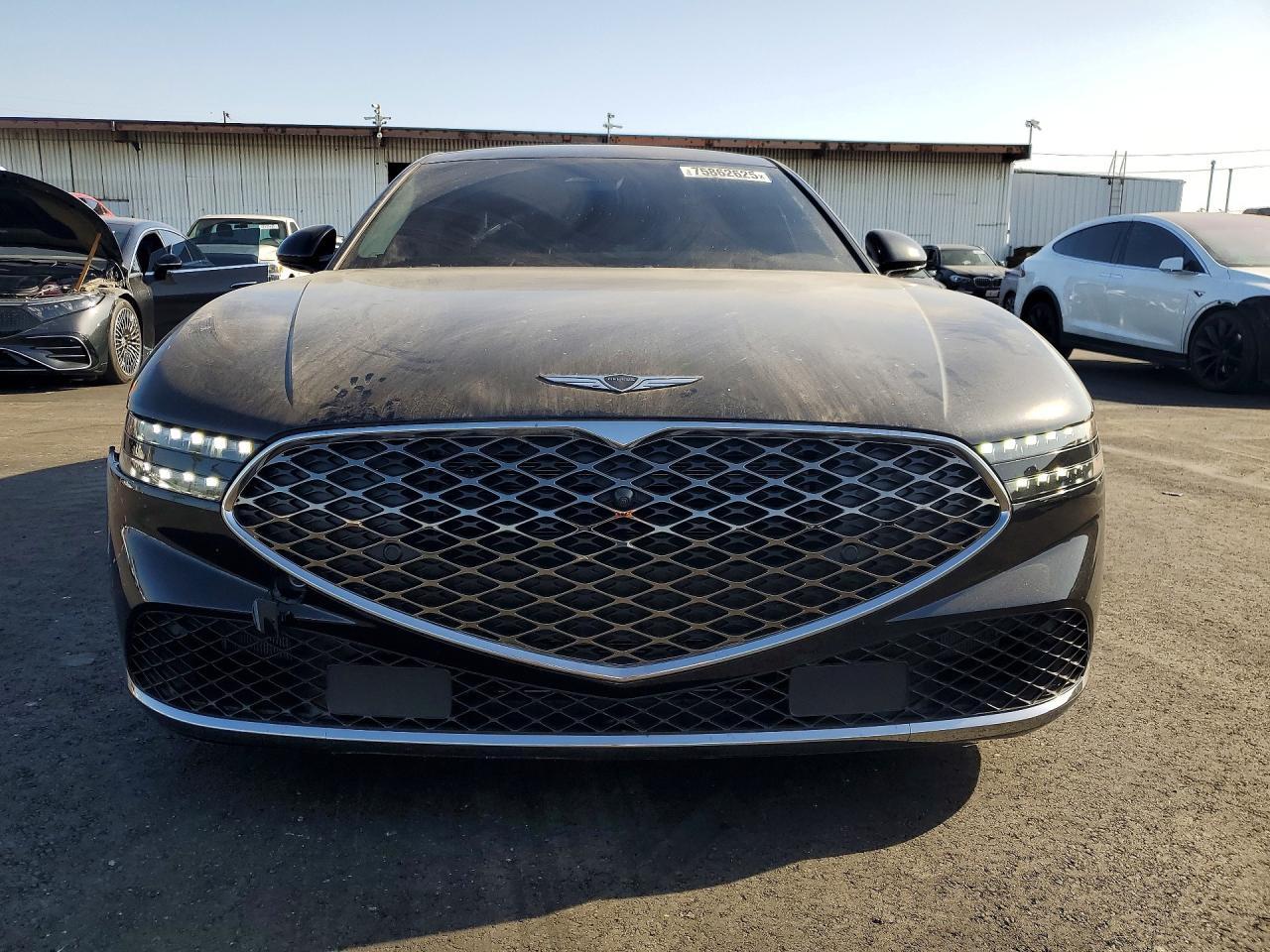 2025 GENESIS G90