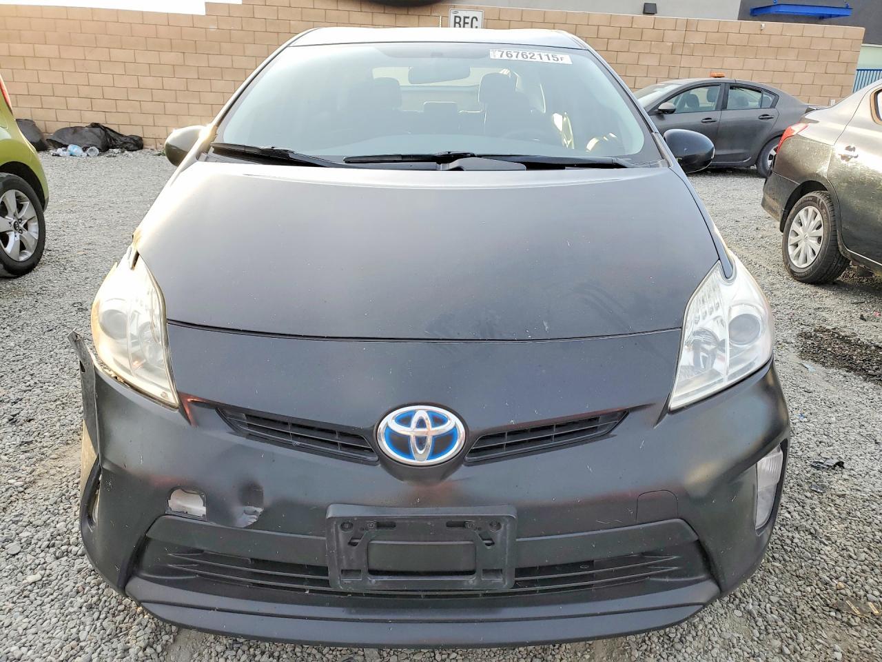 2015 TOYOTA PRIUS