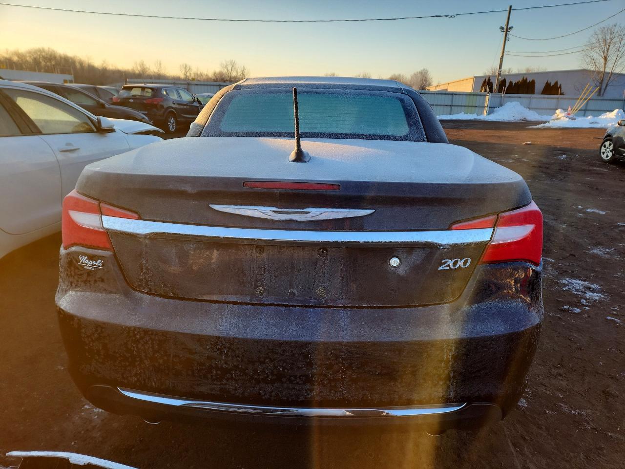 2011 CHRYSLER 200