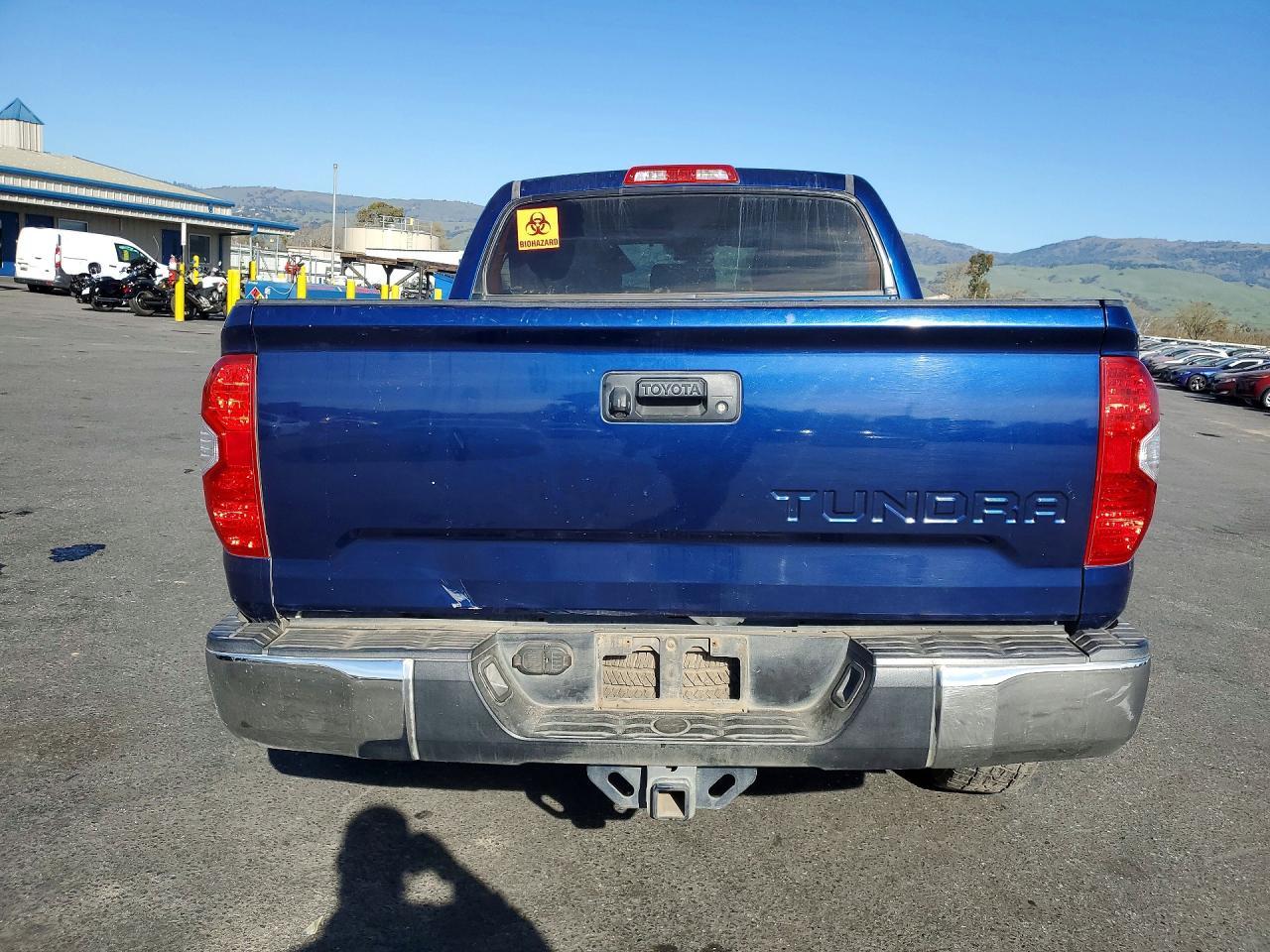 2015 TOYOTA TUNDRA
