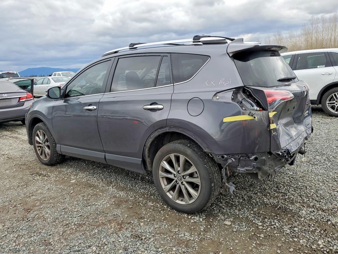 2016 TOYOTA RAV4