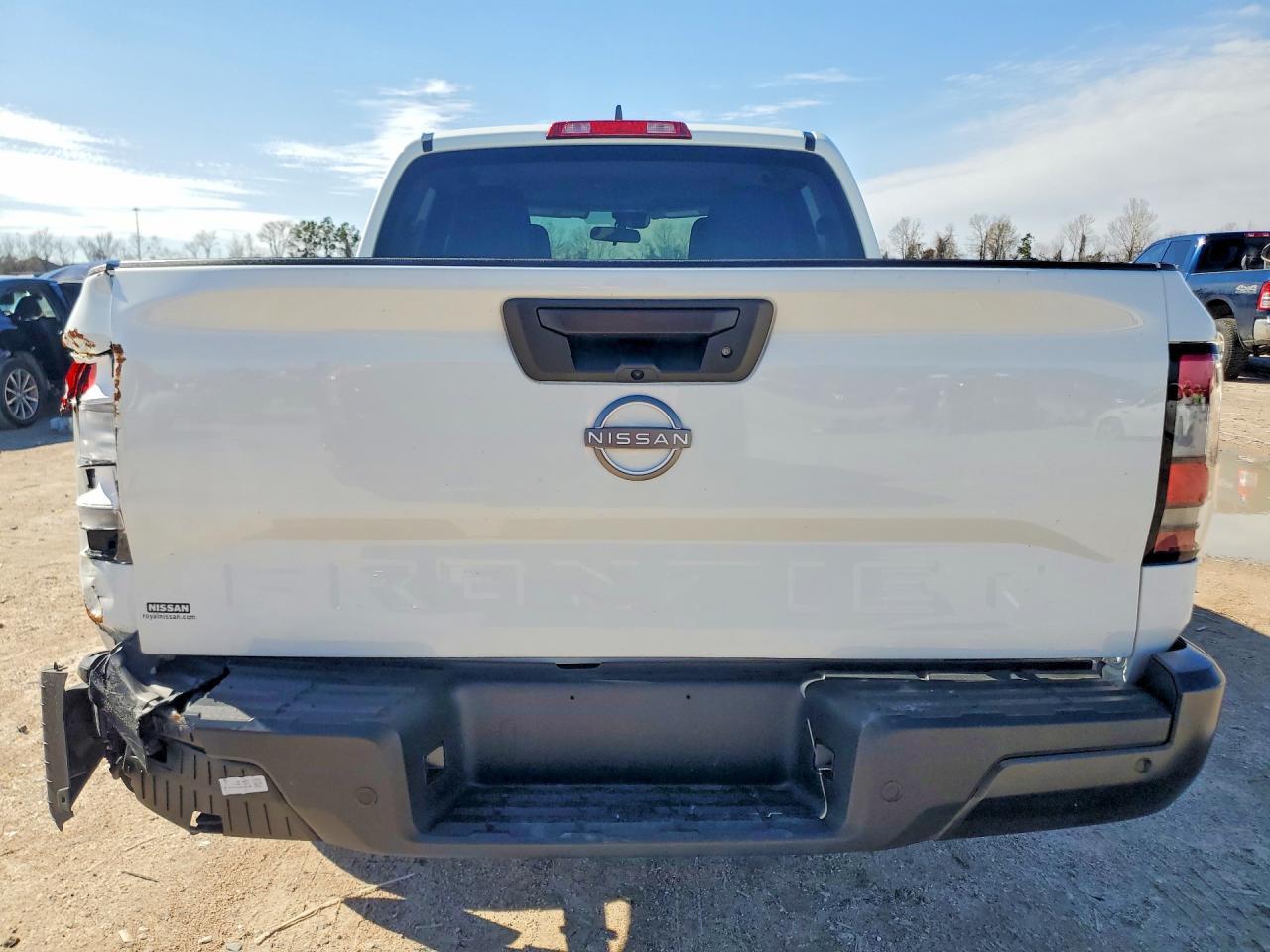 2025 NISSAN Frontier