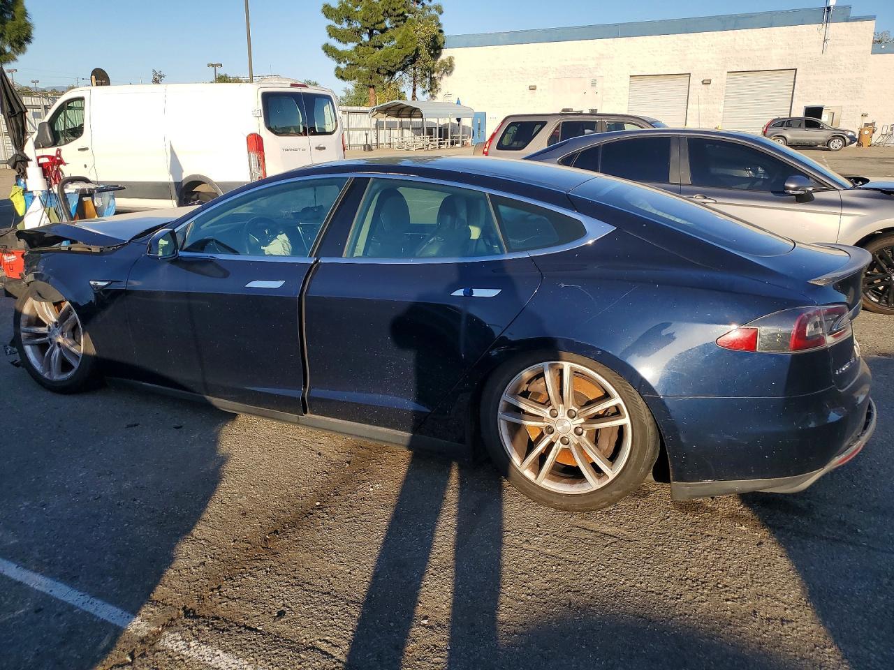 2013 TESLA MODEL S