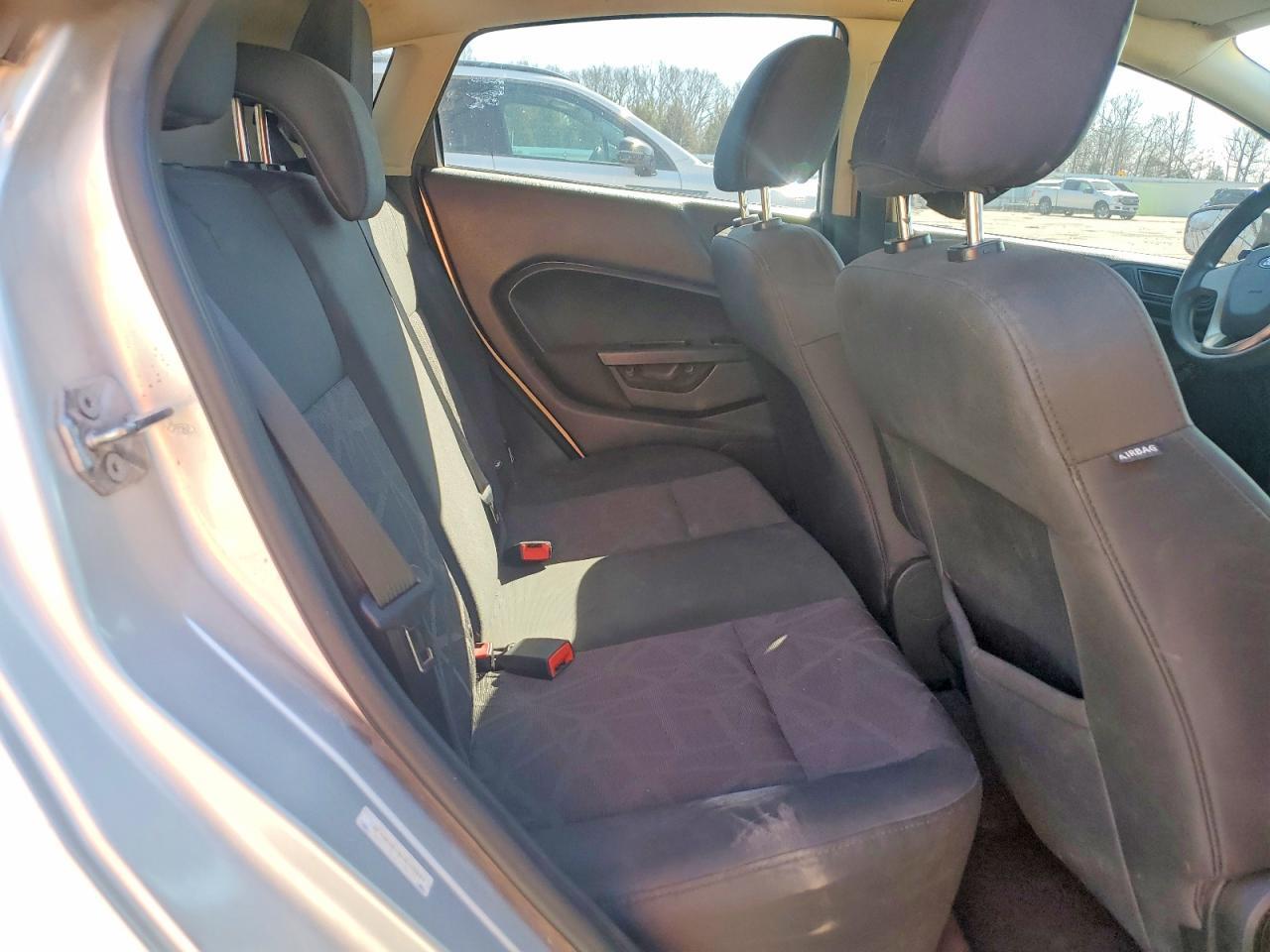 2012 FORD Fiesta
