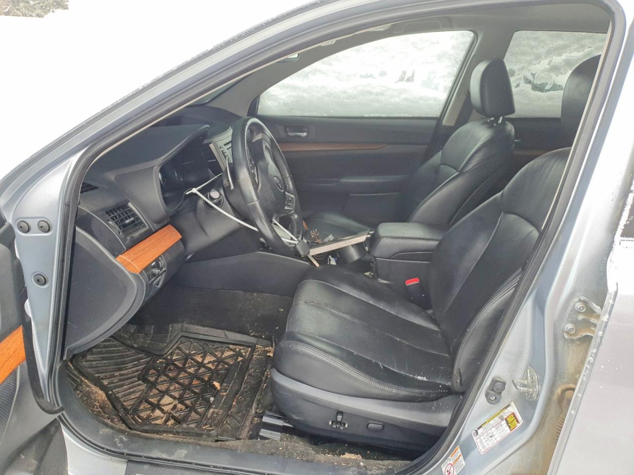 2013 SUBARU Outback