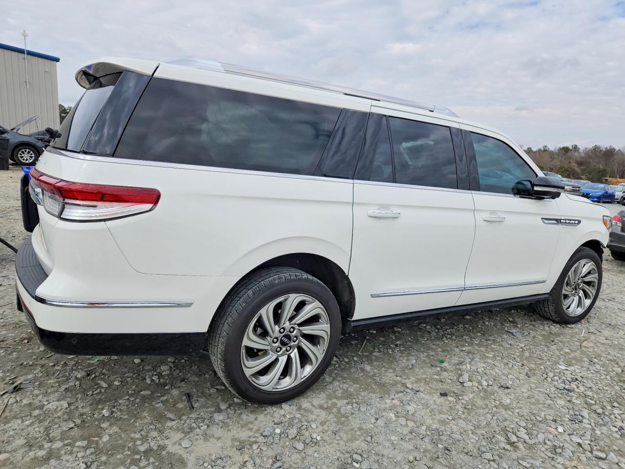 2023 LINCOLN Navigator