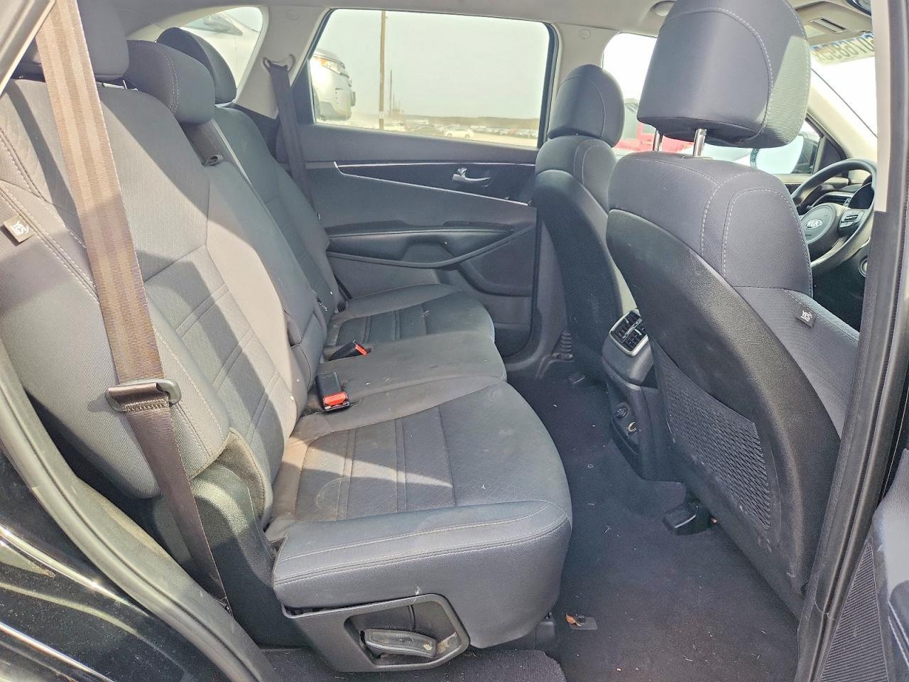 2017 KIA SORENTO