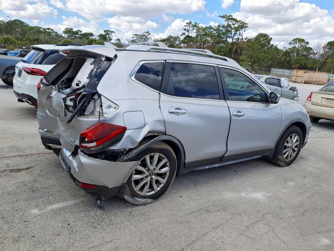 2020 NISSAN ROGUE