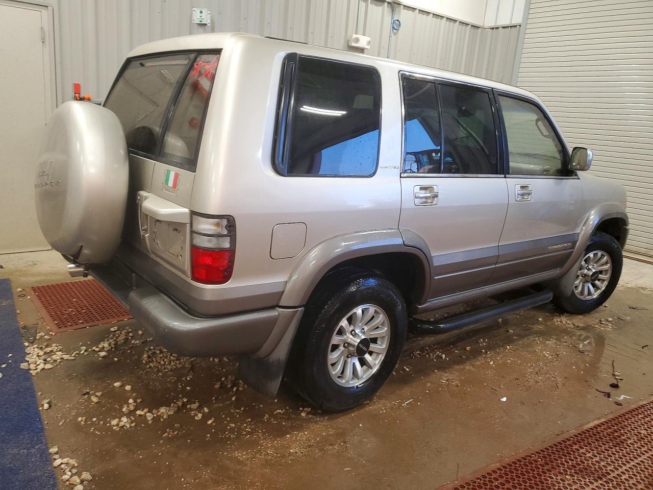 2001 ISUZU Trooper
