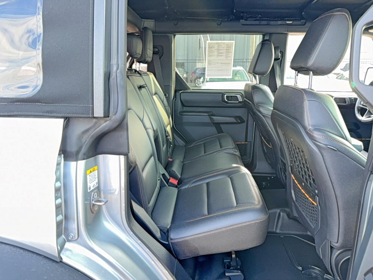 2024 FORD Bronco