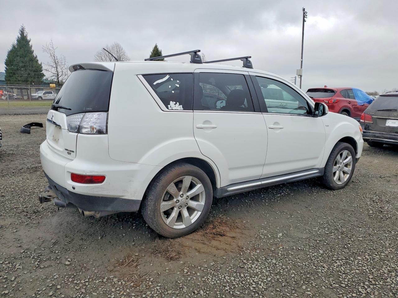 2012 MITSUBISHI outlander