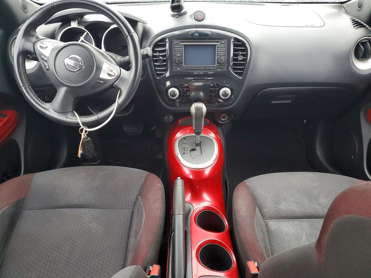 2011 NISSAN Juke