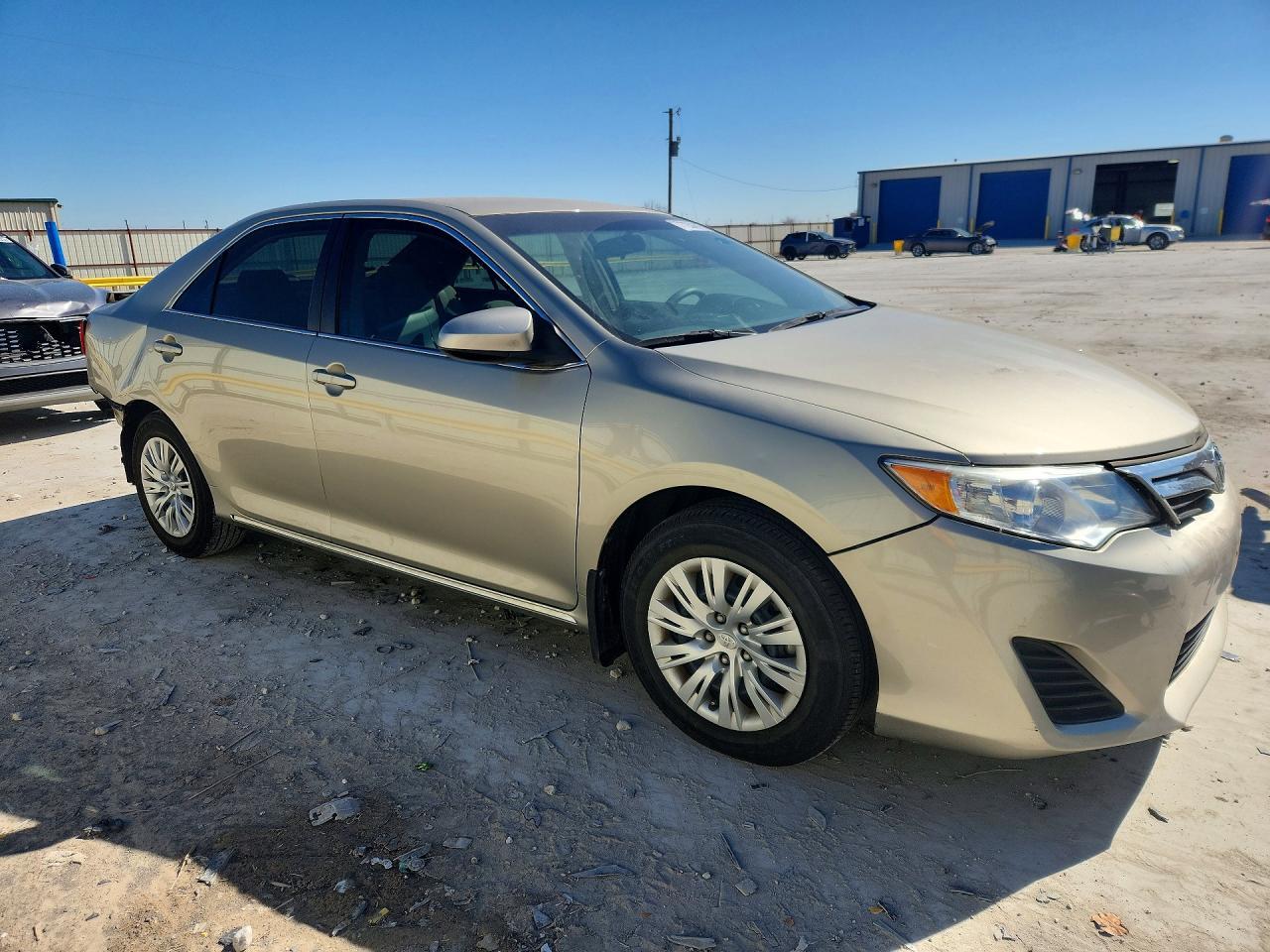 2014 TOYOTA CAMRY