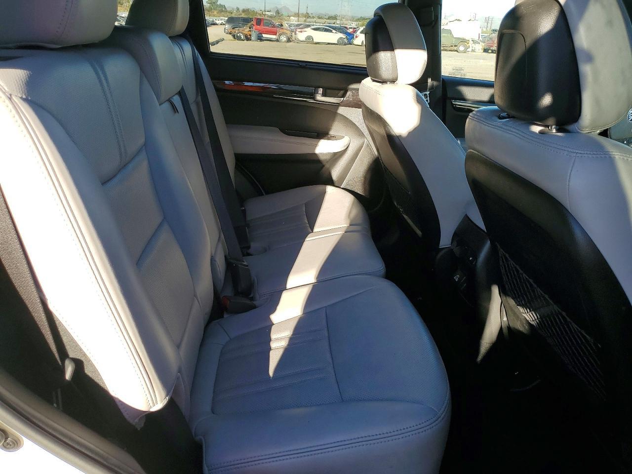 2014 KIA SORENTO