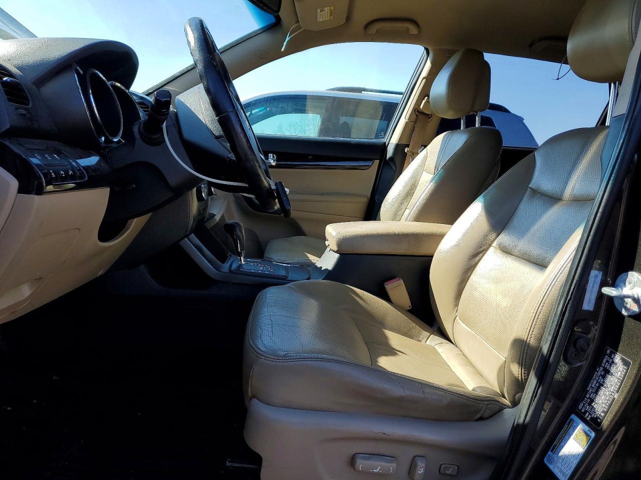 2011 KIA SORENTO