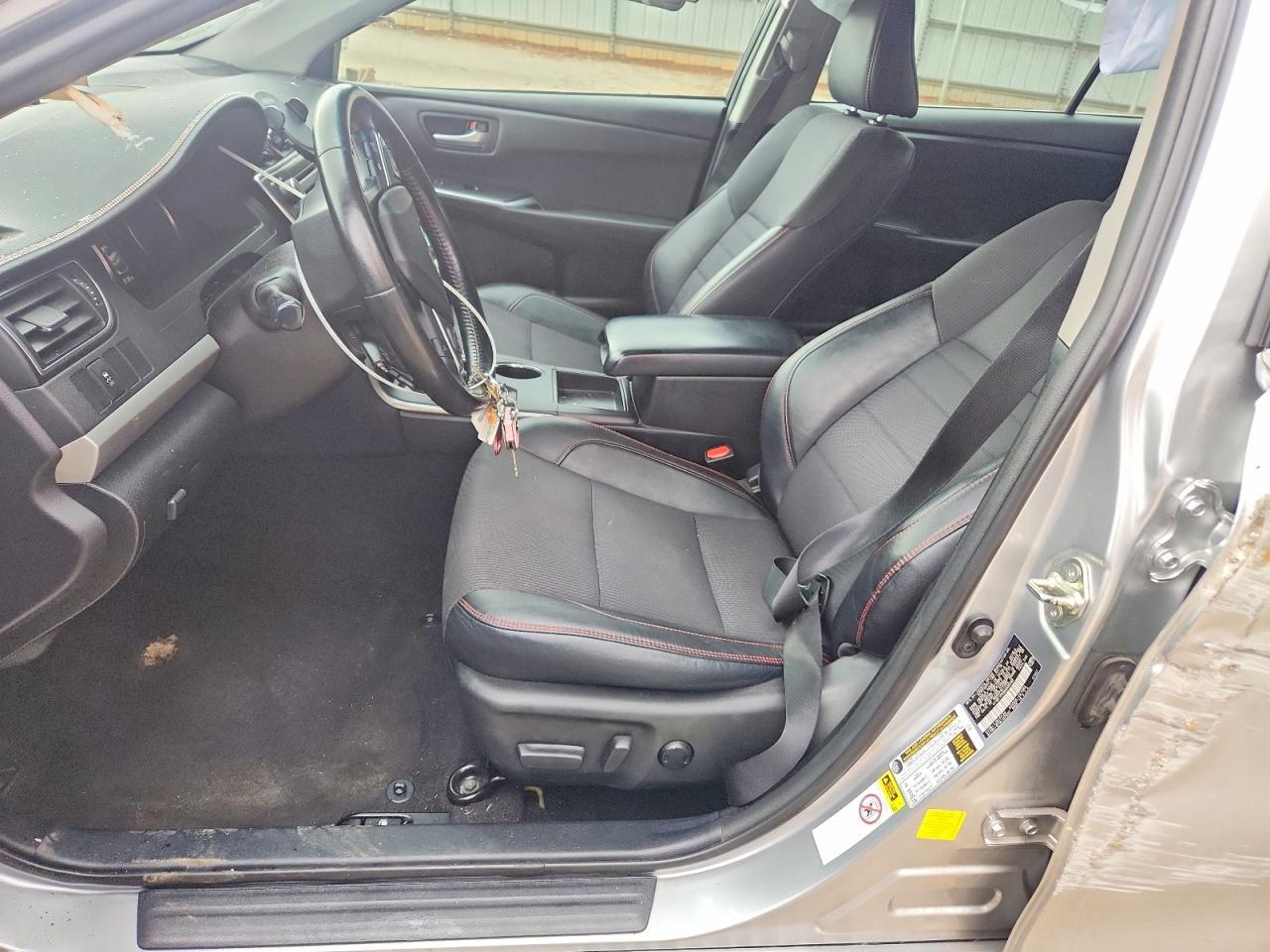 2016 TOYOTA CAMRY