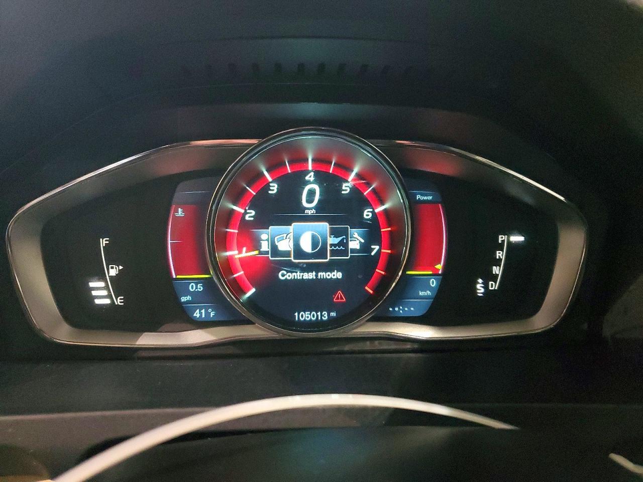 2015 VOLVO V60