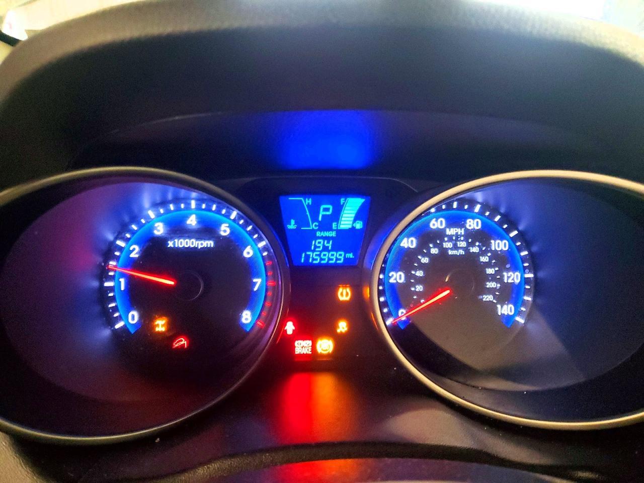 2012 HYUNDAI TUCSON