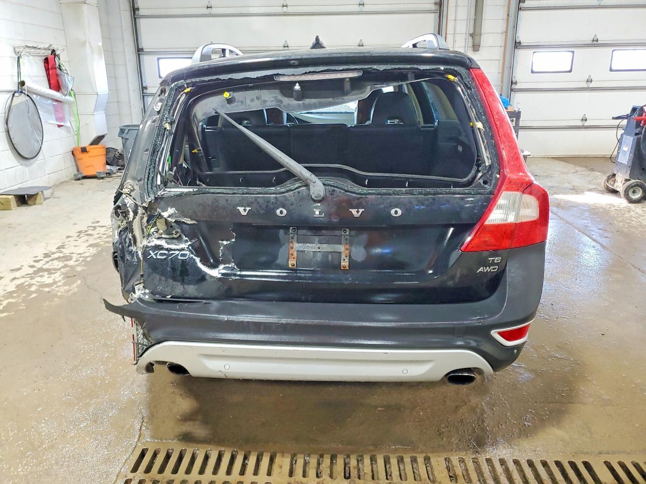 2009 VOLVO XC70