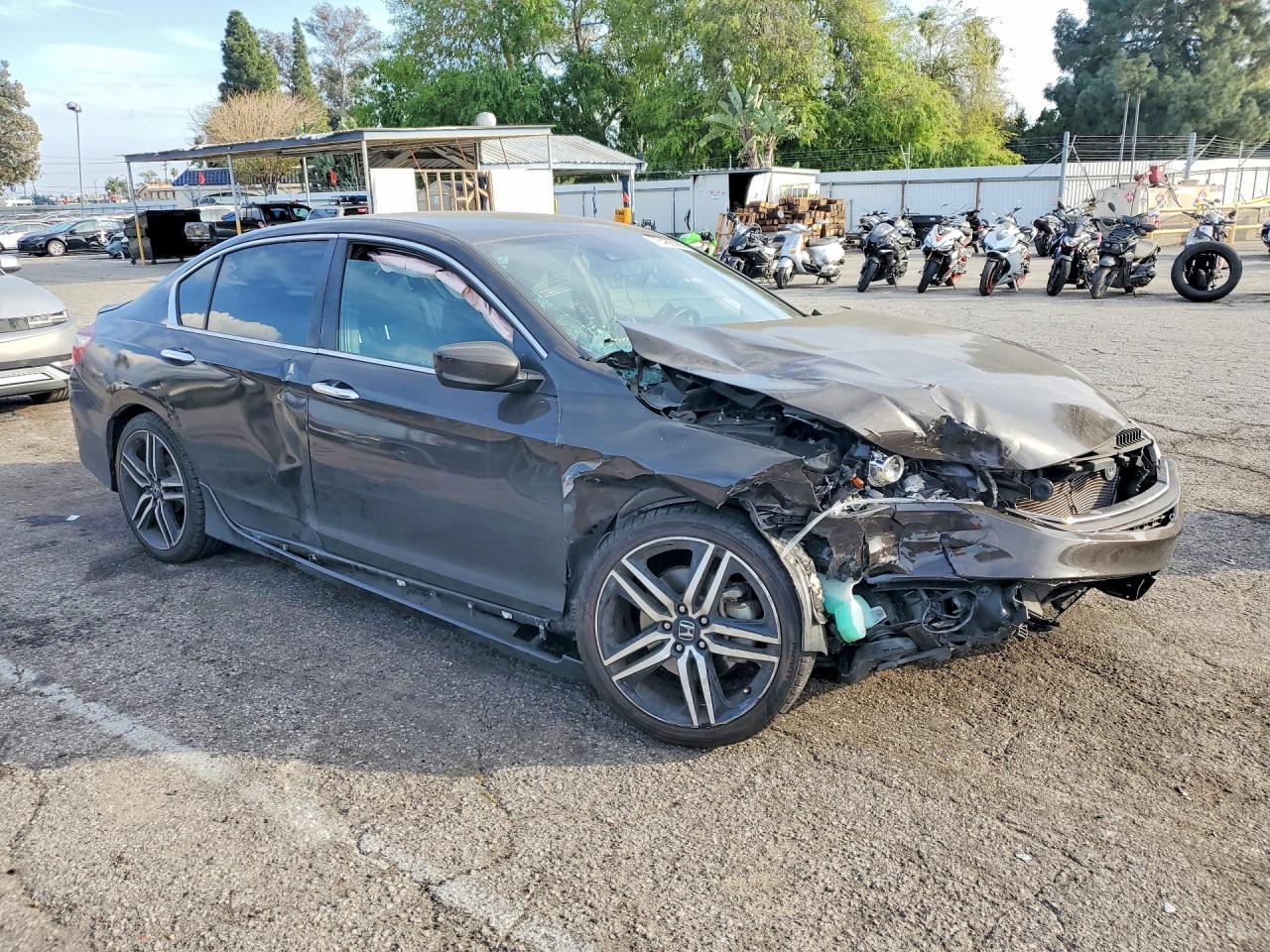 2016 HONDA ACCORD