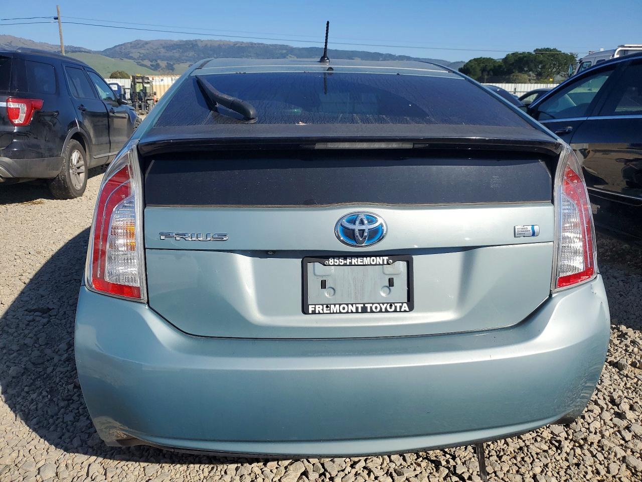 2015 TOYOTA PRIUS