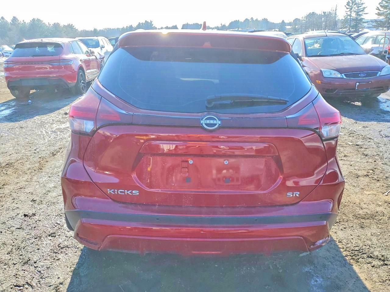 2022 NISSAN KICKS