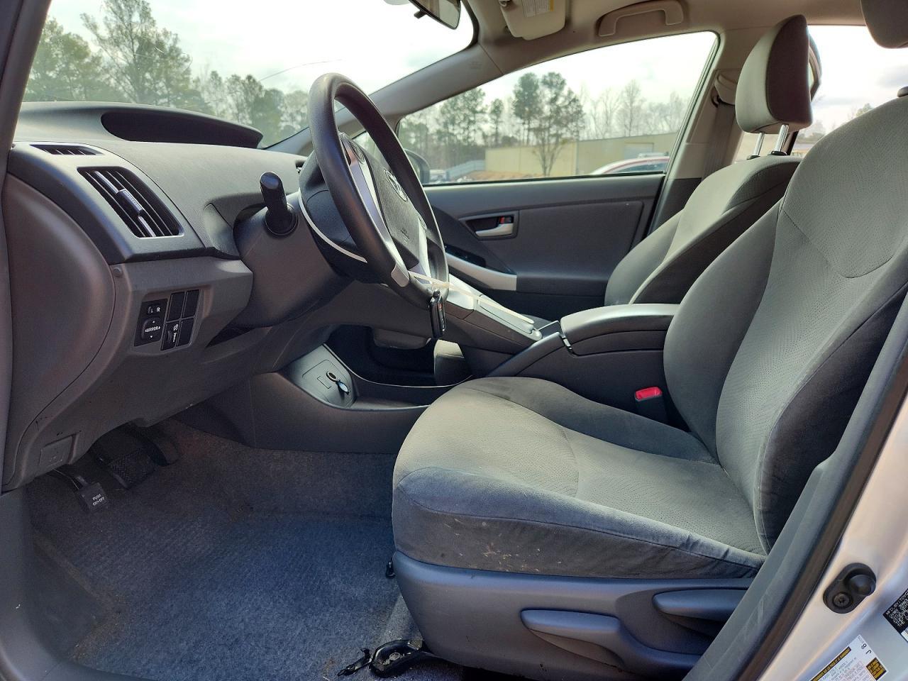 2011 TOYOTA PRIUS