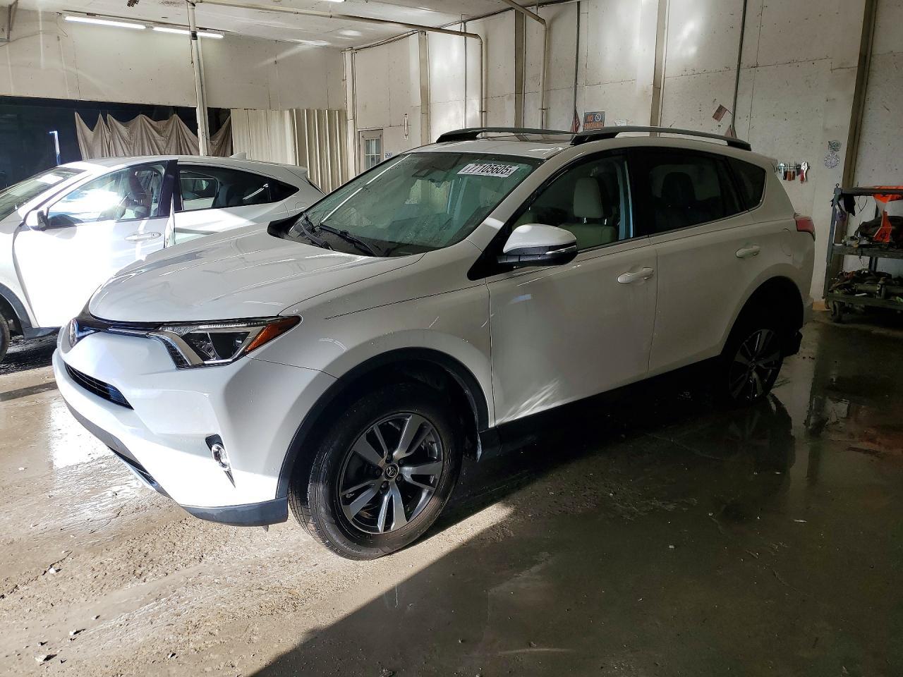 2017 TOYOTA RAV4