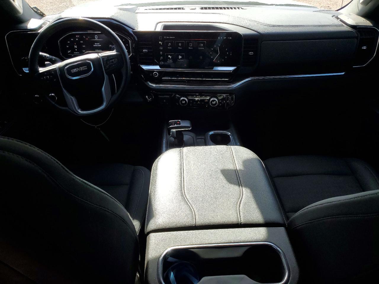 2024 GMC Sierra