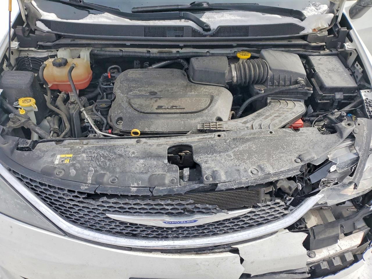 2020 CHRYSLER Voyager