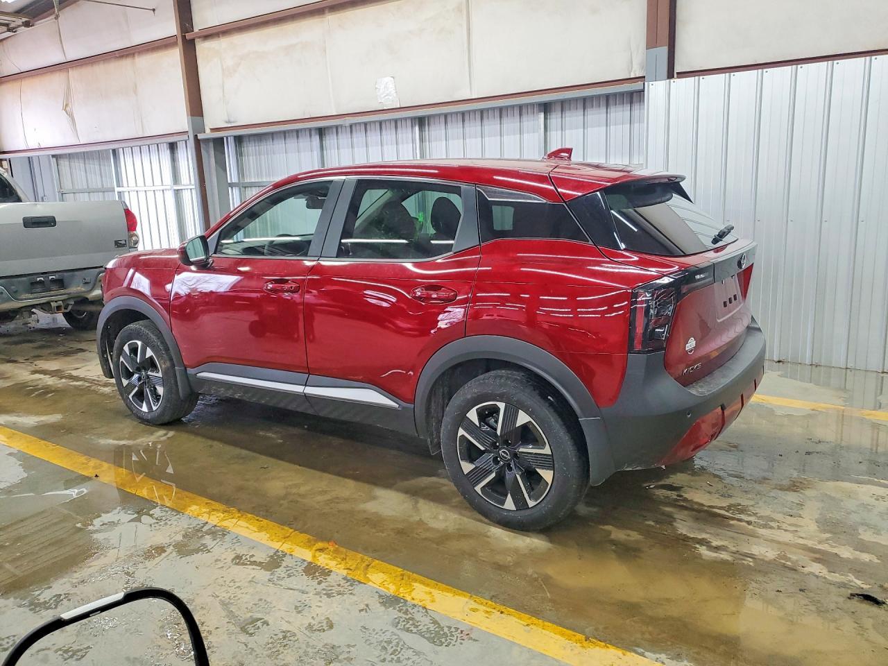 2025 NISSAN KICKS