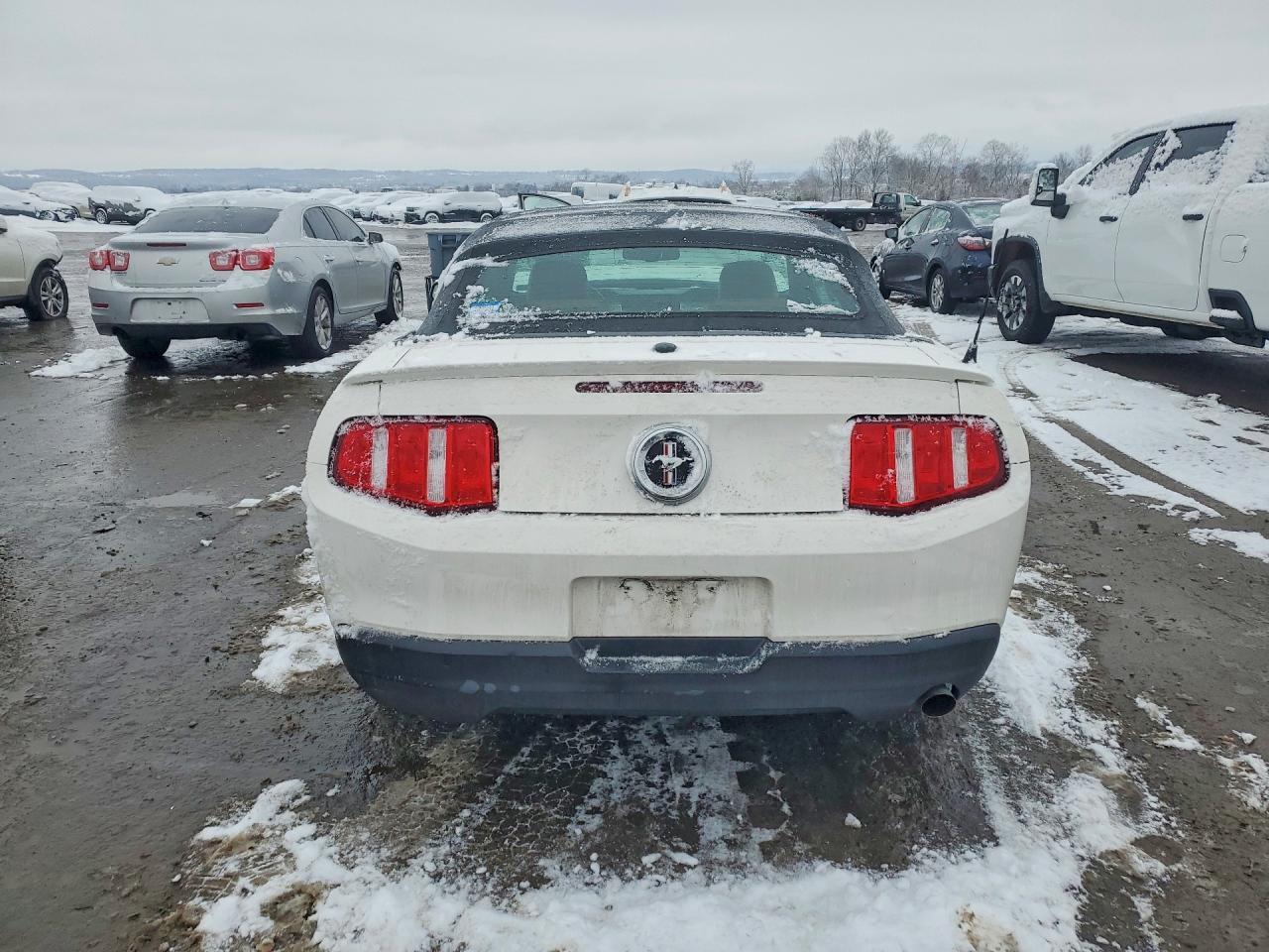 2010 FORD MUSTANG
