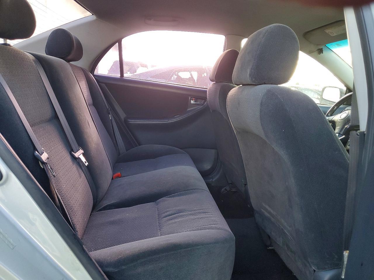 2004 TOYOTA COROLLA