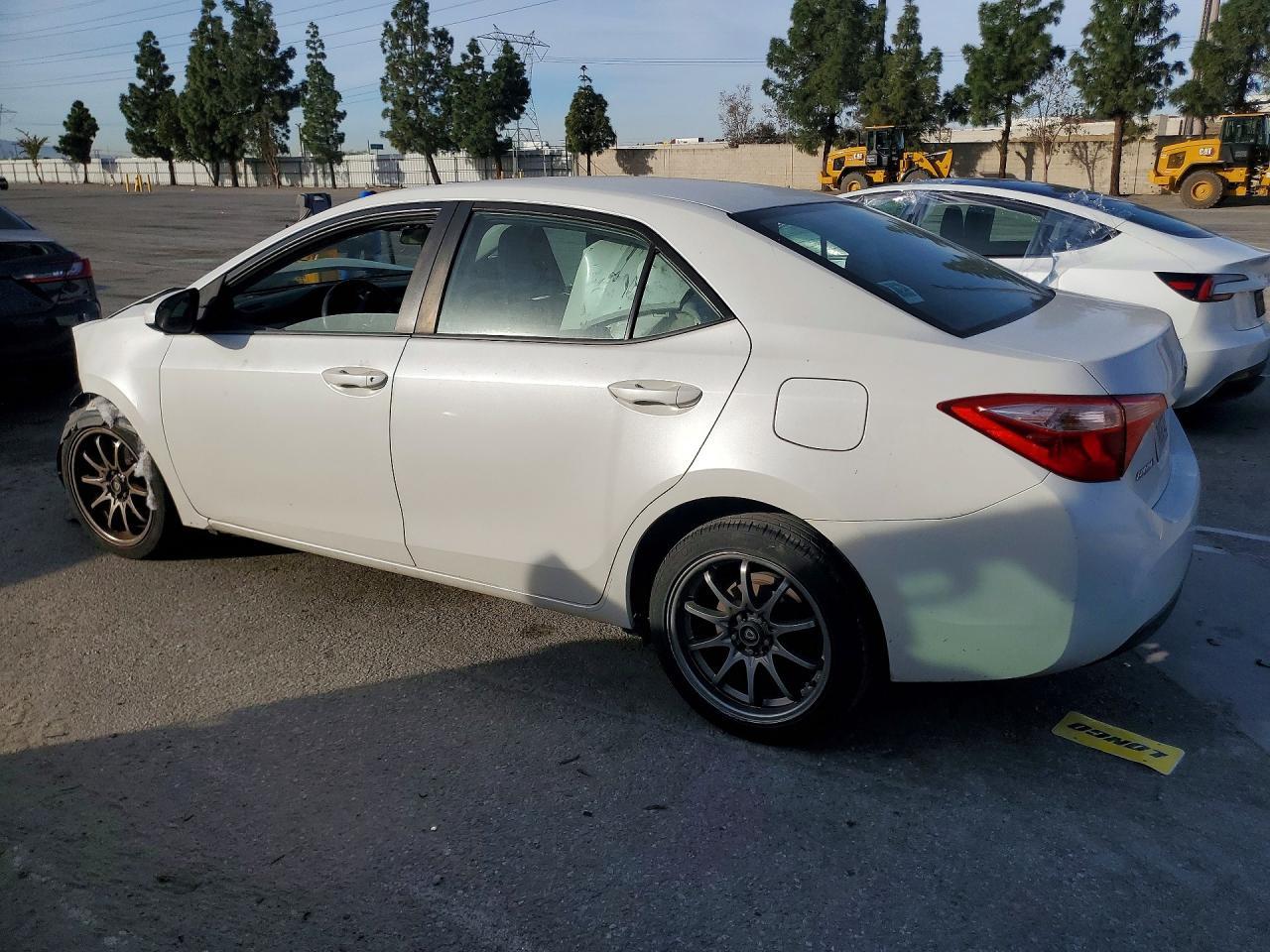 2017 TOYOTA COROLLA