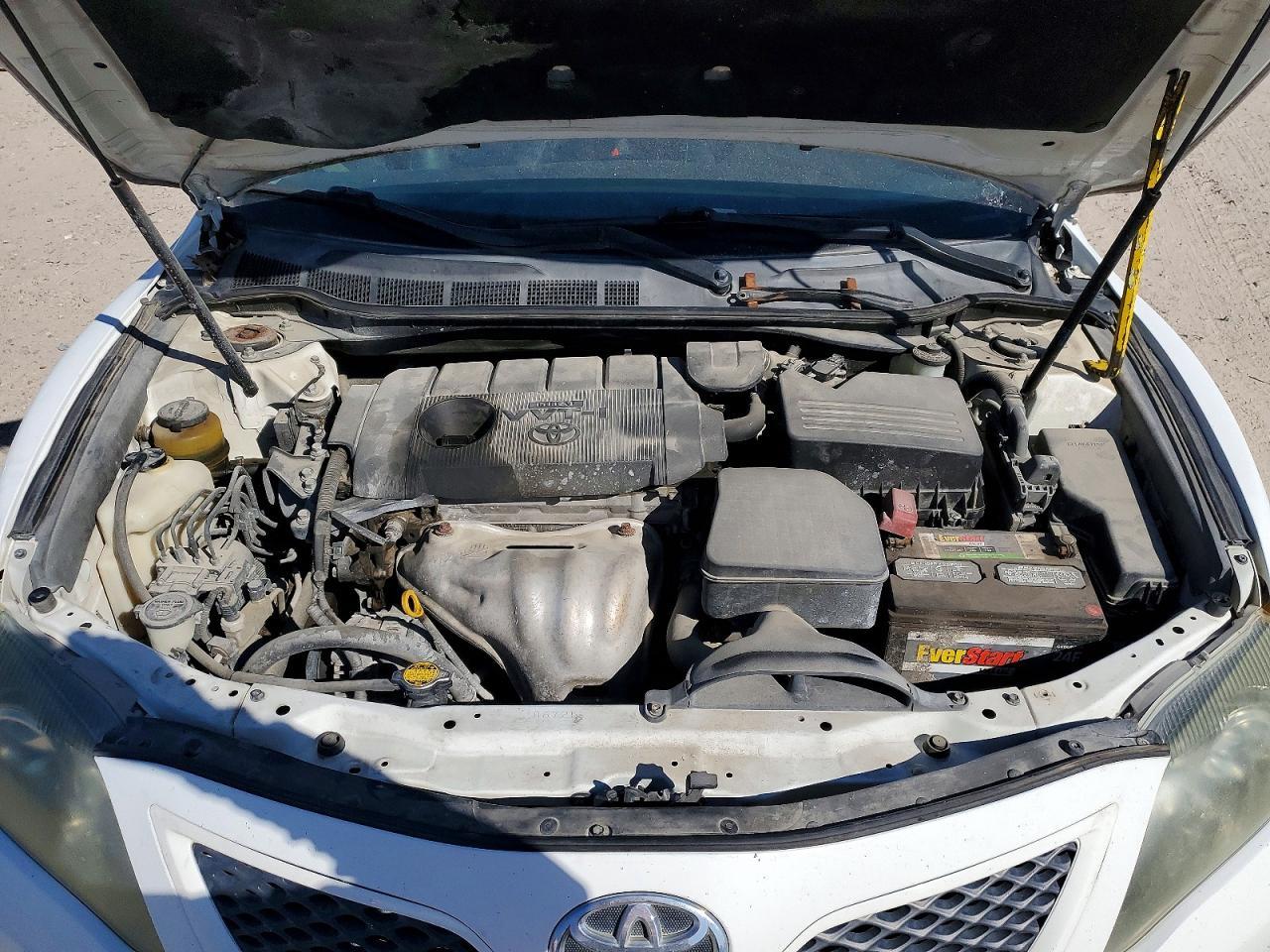 2011 TOYOTA CAMRY