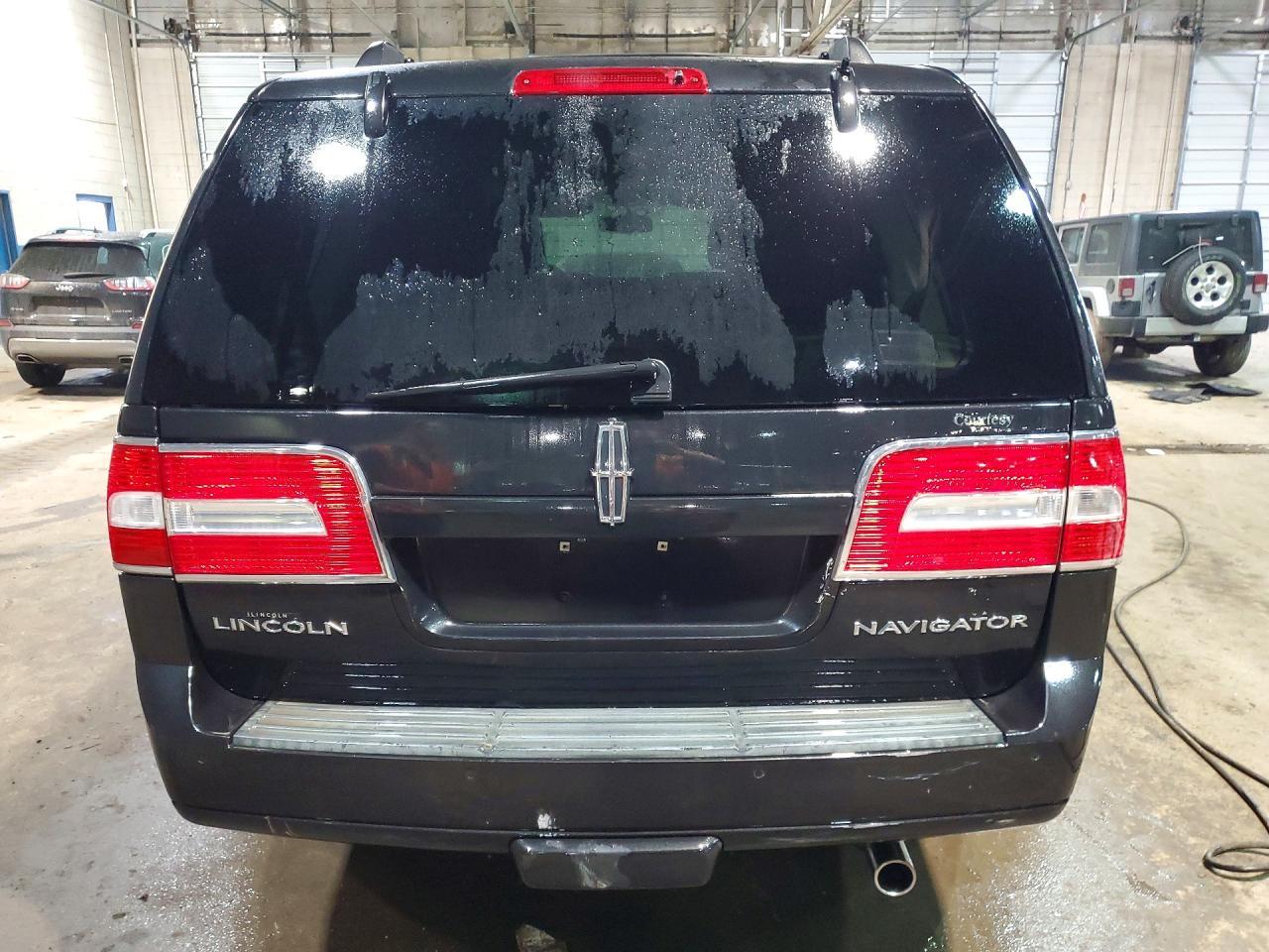 2012 LINCOLN Navigator