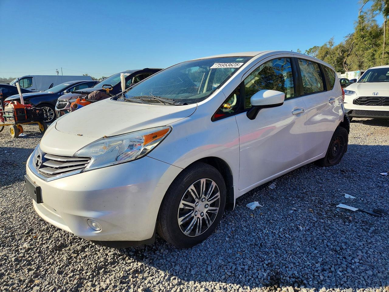 2016 NISSAN Versa Note