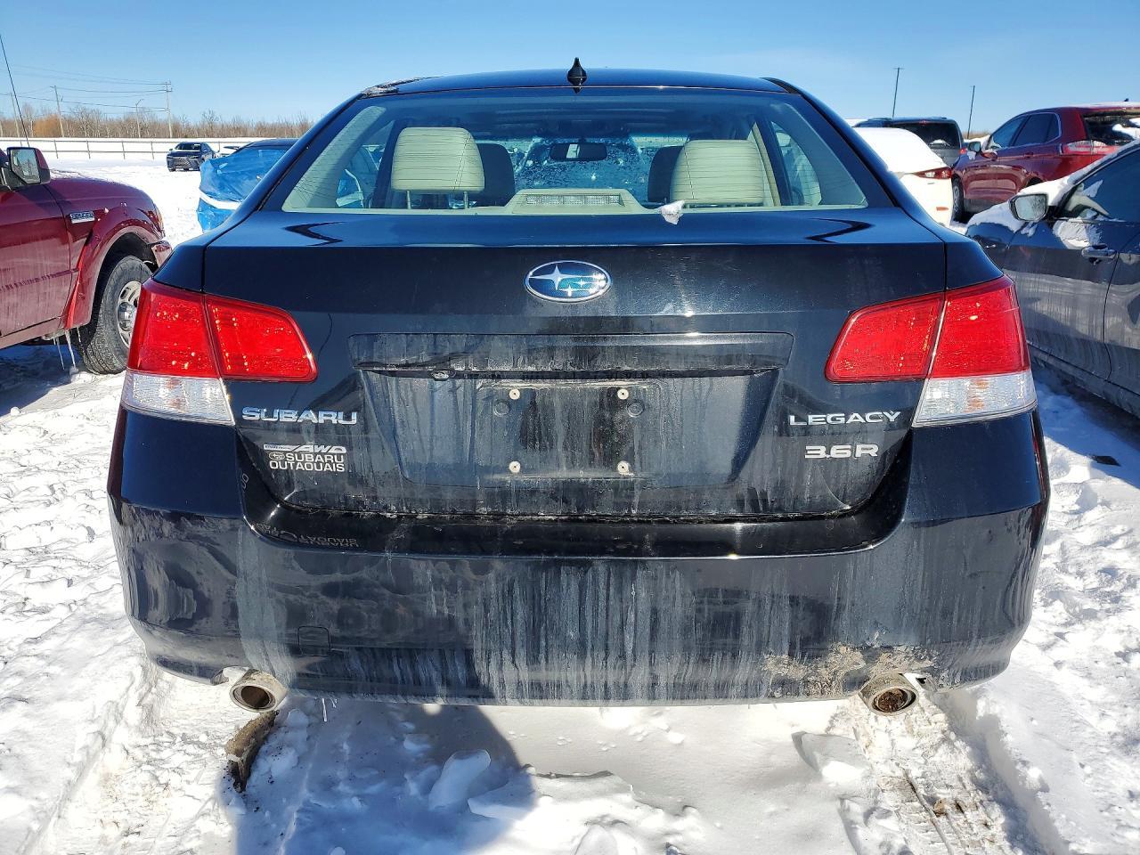 2013 SUBARU Legacy