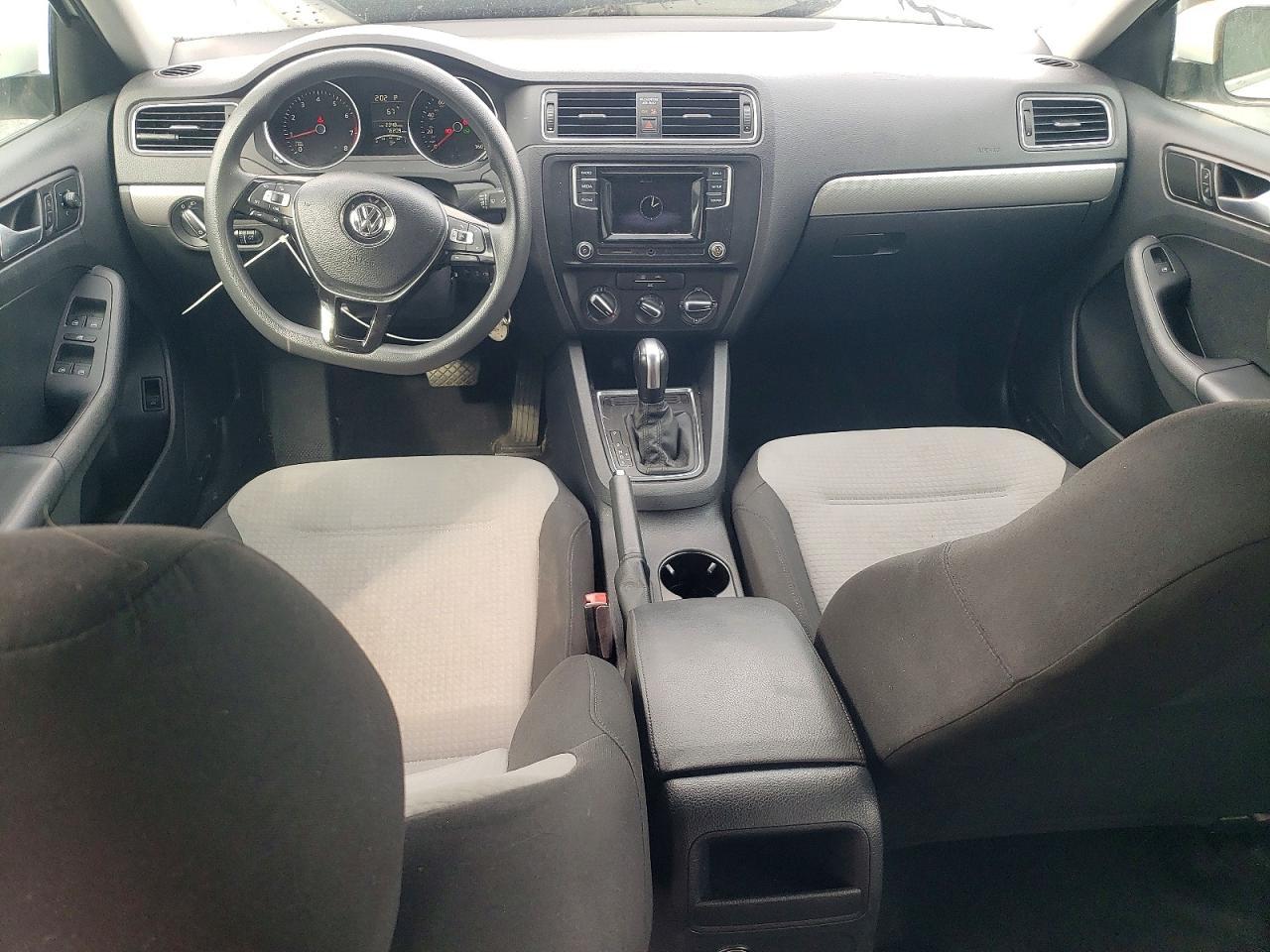 2017 VOLKSWAGEN JETTA