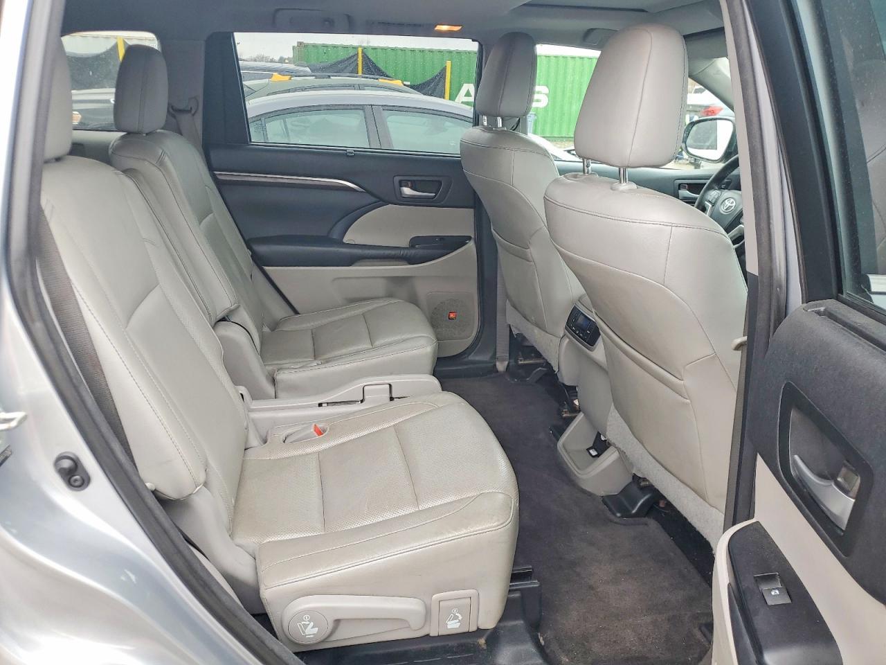 2014 TOYOTA HIGHLANDER