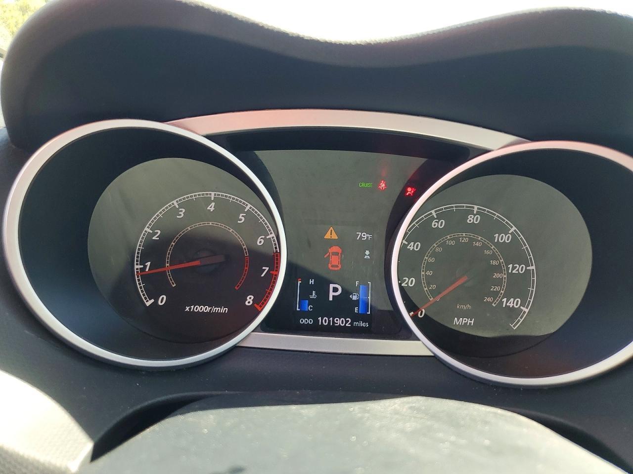 2010 MITSUBISHI outlander