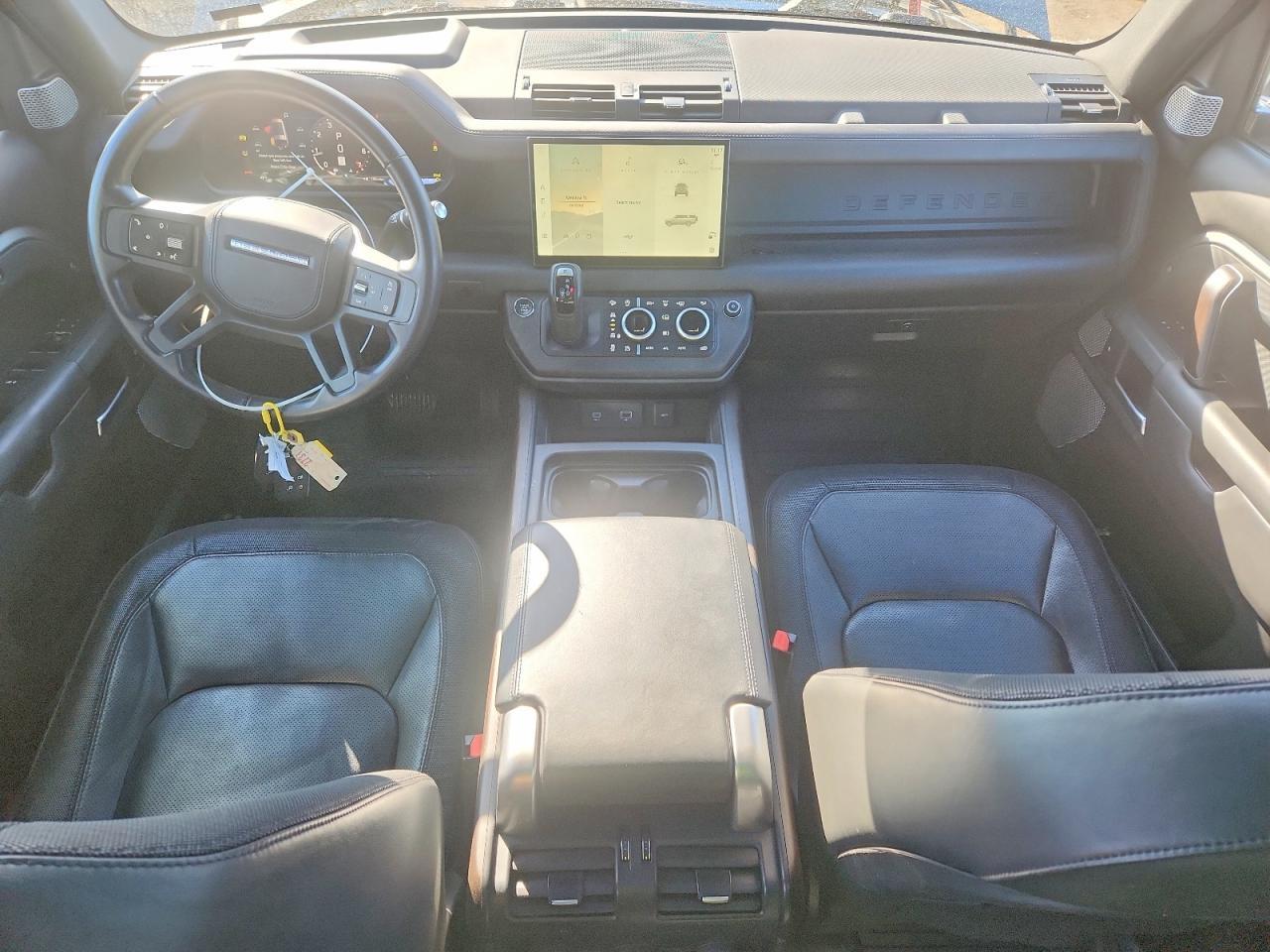 2023 LAND ROVER Defender