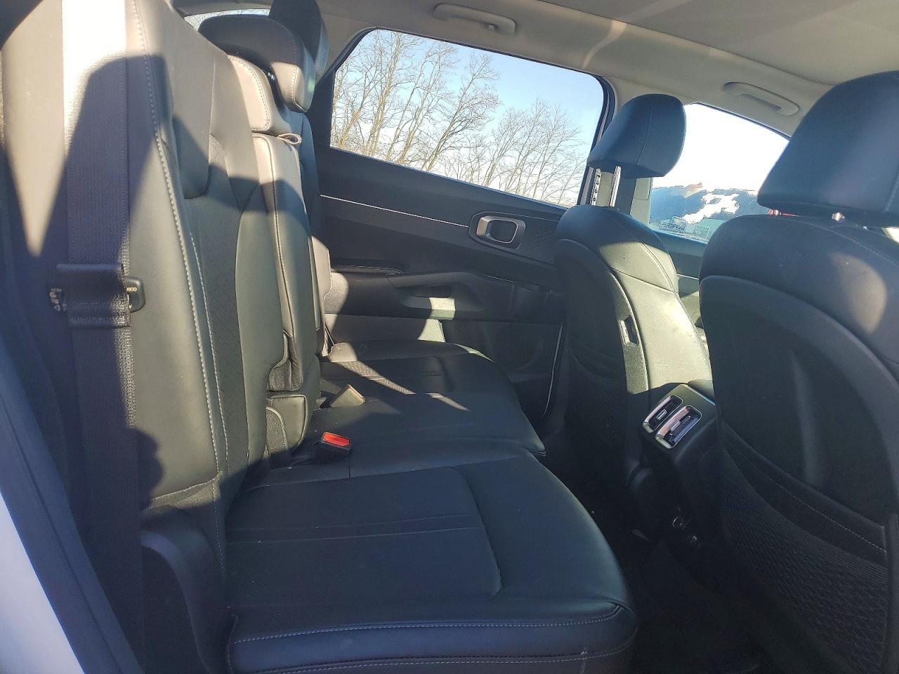 2023 KIA SORENTO