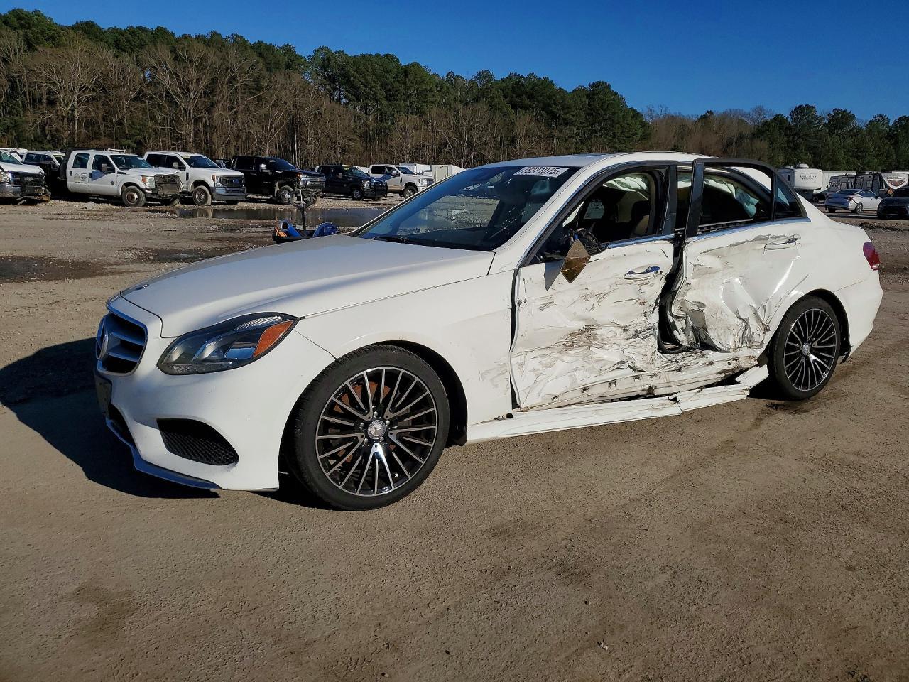 2014 MERCEDES-BENZ E-Class
