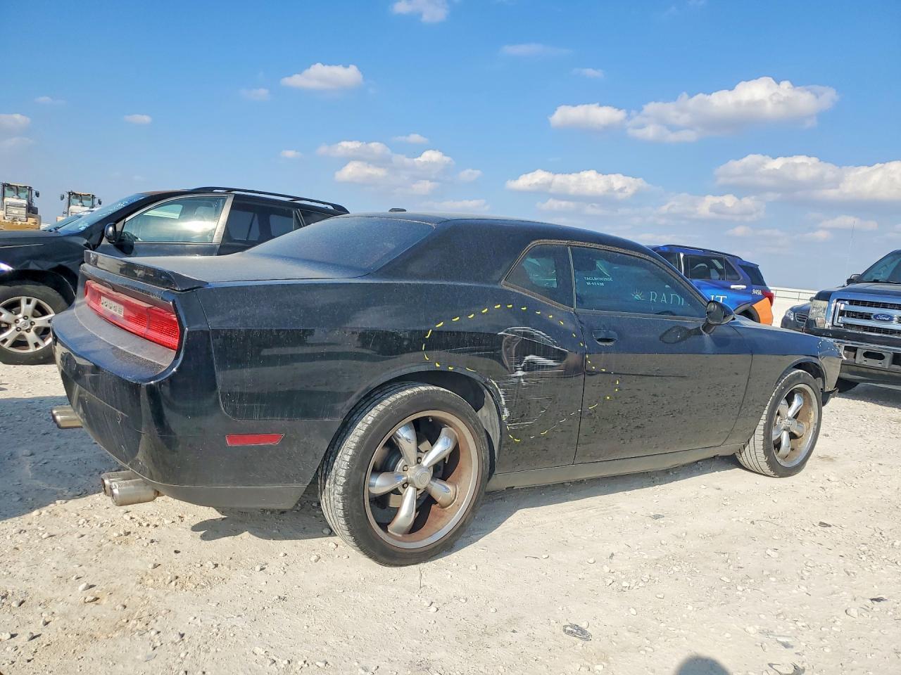 2014 DODGE Challenger