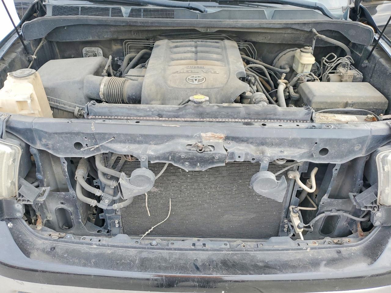 2011 TOYOTA TUNDRA