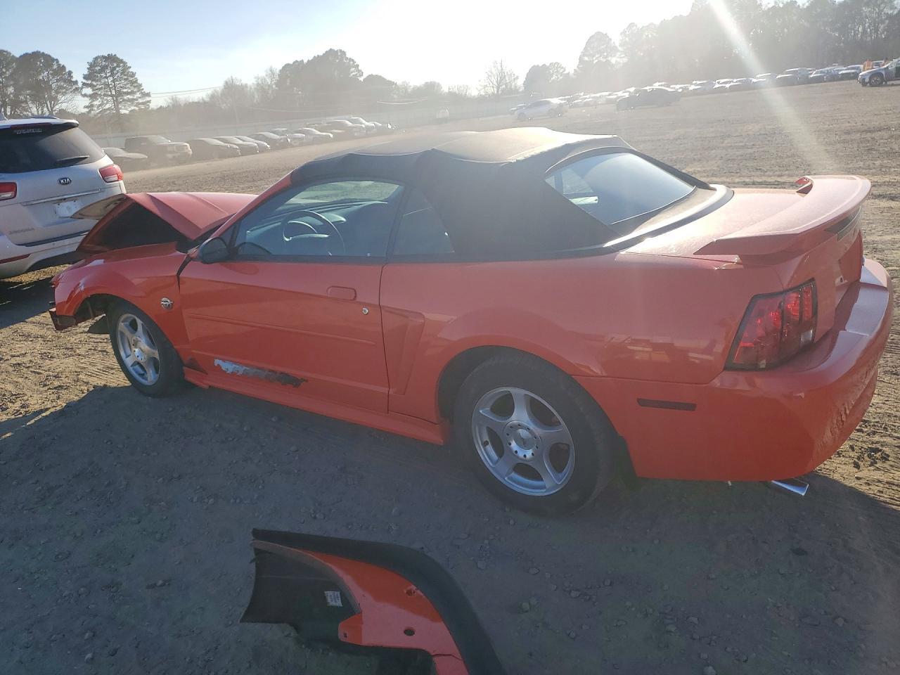 2004 FORD MUSTANG